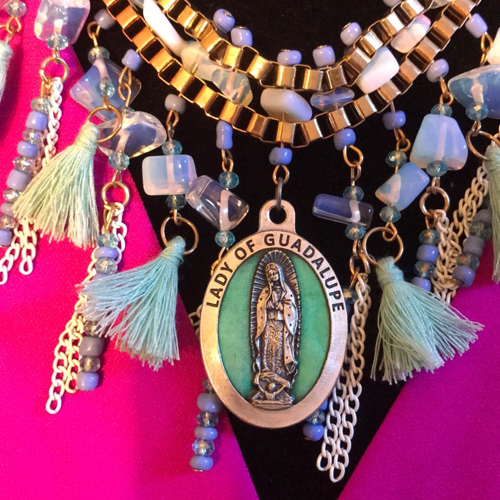 Necklace - Picture 3 of 3